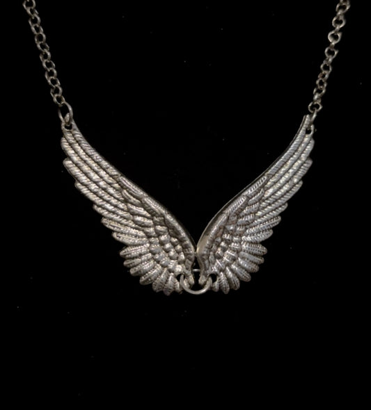 Vital Wings Choker